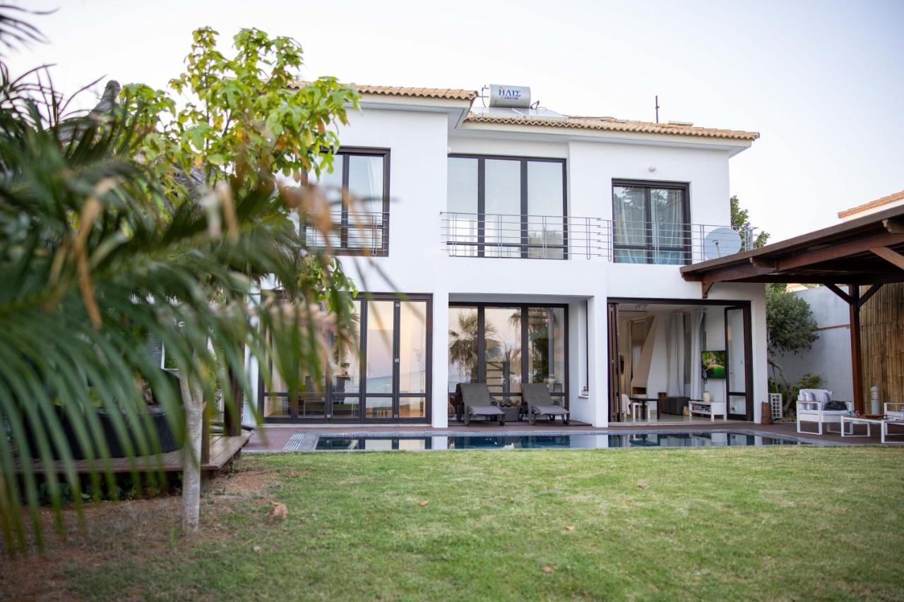 Balinese Villa Айя Напа Екстериор снимка