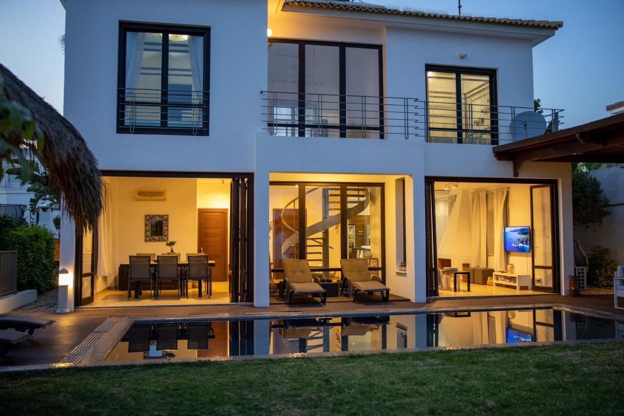 Balinese Villa Айя Напа Екстериор снимка