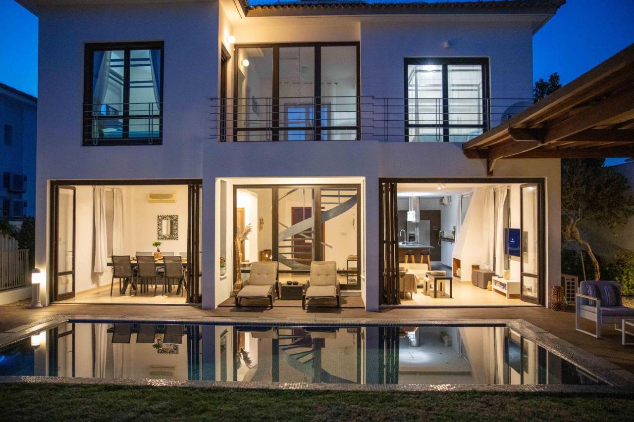 Balinese Villa Айя Напа Екстериор снимка